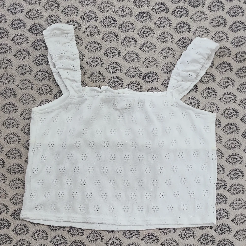 Aeropostale White Eyelet Ruffle Blouse - Picture 5 of 6